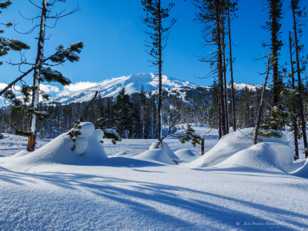 Mt. Bachelor in winter-0692.jpg